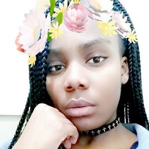 Meet your Posher, Zaina